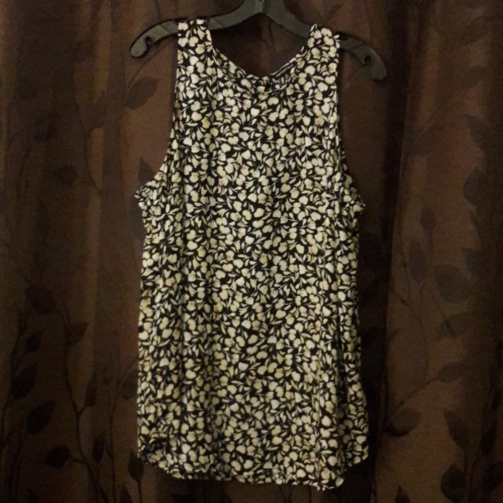 EUC..sleeveless top